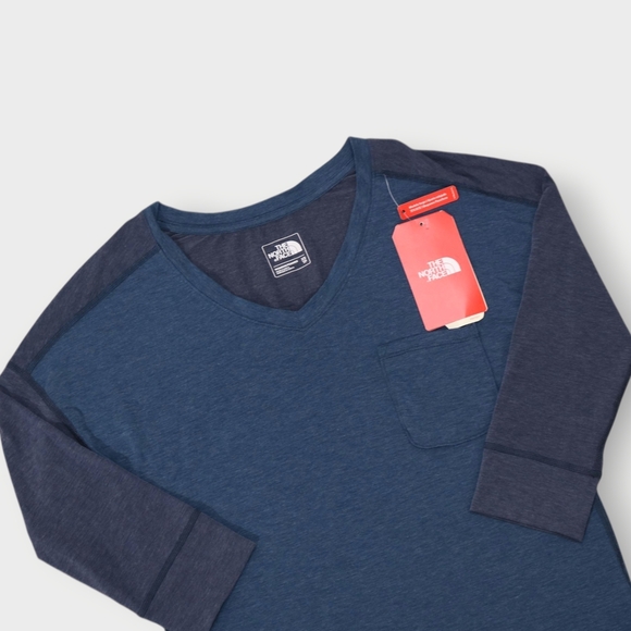 The North Face In A Flash 3/4 Sleeve T Shirt Women’s XS New With Tags Blue - Picture 2 of 9